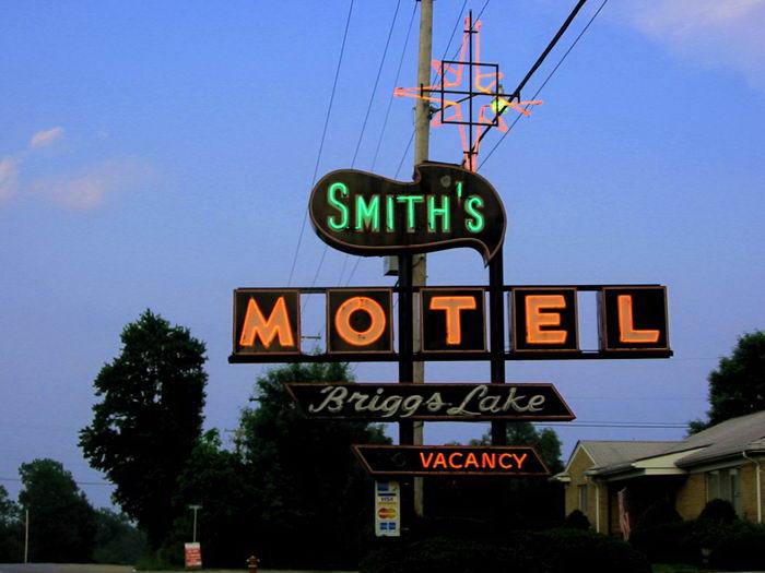 Smiths Briggs Lake Motel - Early 2000S Photos (newer photo)